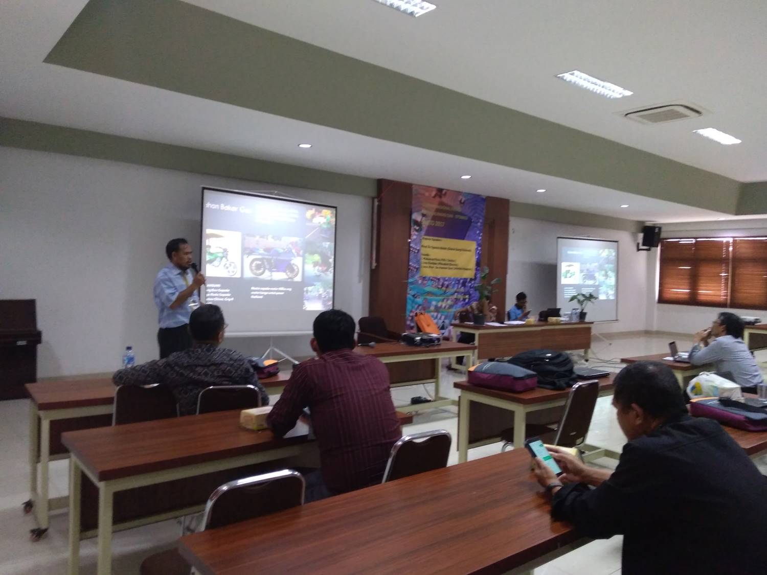 Seminar Nasional Di Bandung Dan Penjajagan Kerjasama Dengan PT DI ...